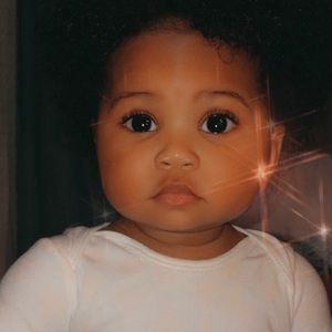 Meet your Posher, Carla